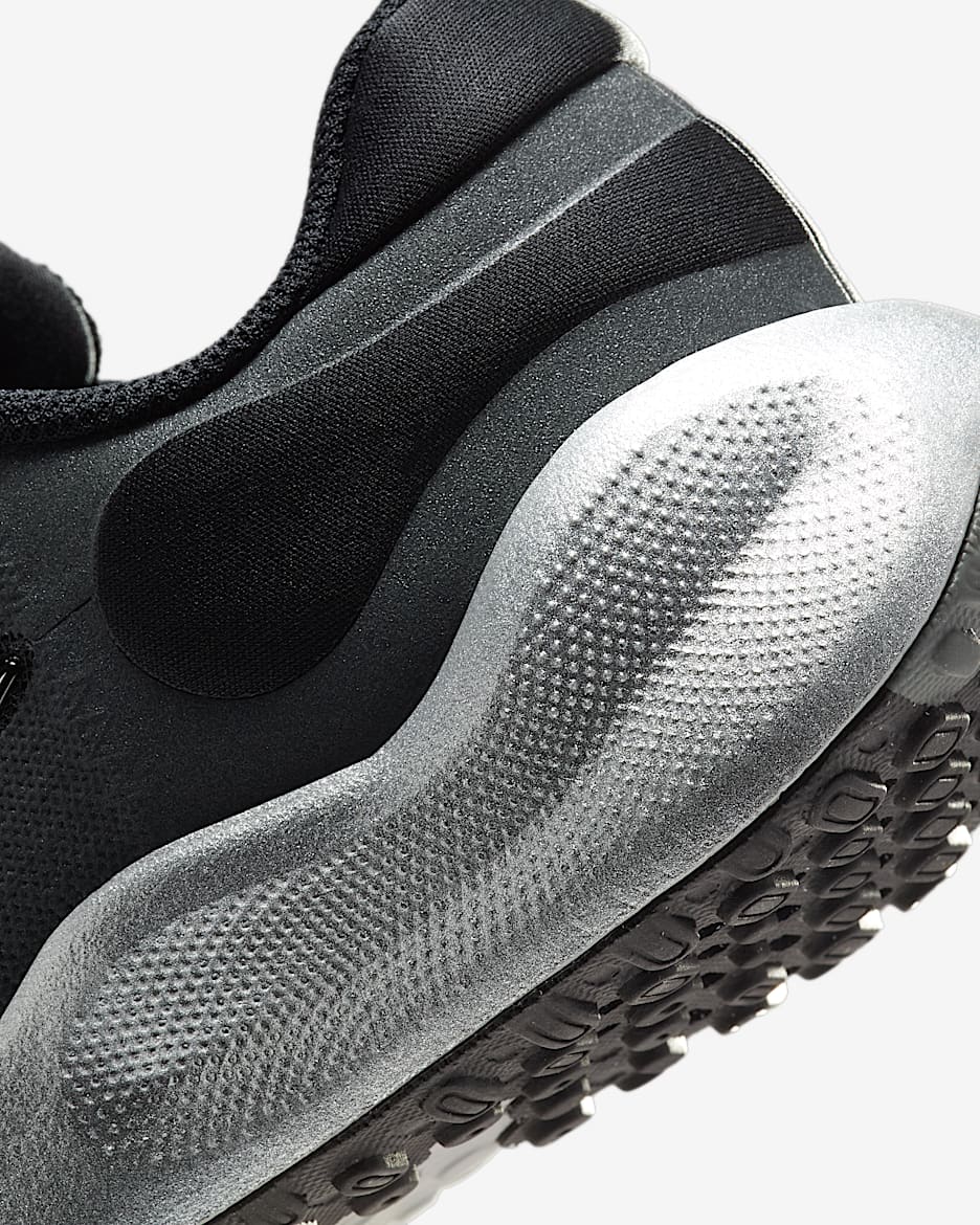 Nike revolution 4 shine clearance